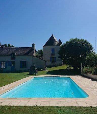 Tour De Bablou - Insolite Allouis Buitenkant foto