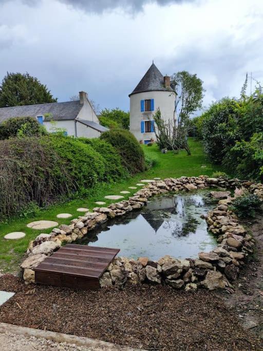 Tour De Bablou - Insolite Allouis Buitenkant foto