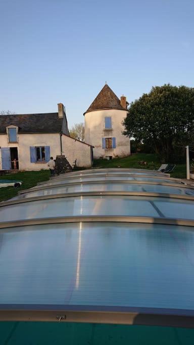 Tour De Bablou - Insolite Allouis Buitenkant foto